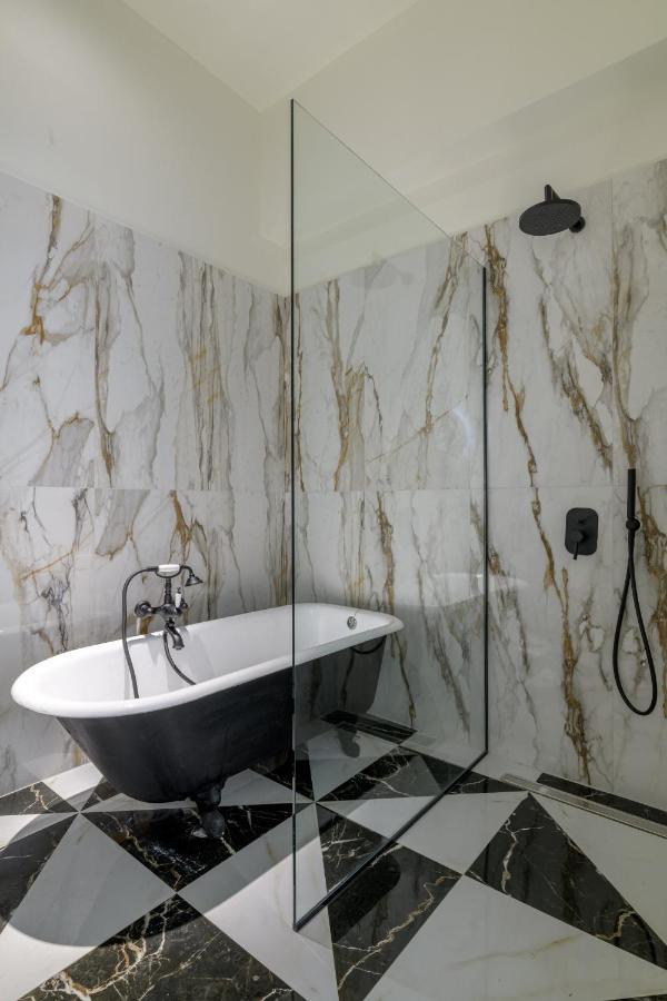 3Bdr Modern Design & Bright Interiors In Plaka Apartment Atena Exterior foto
